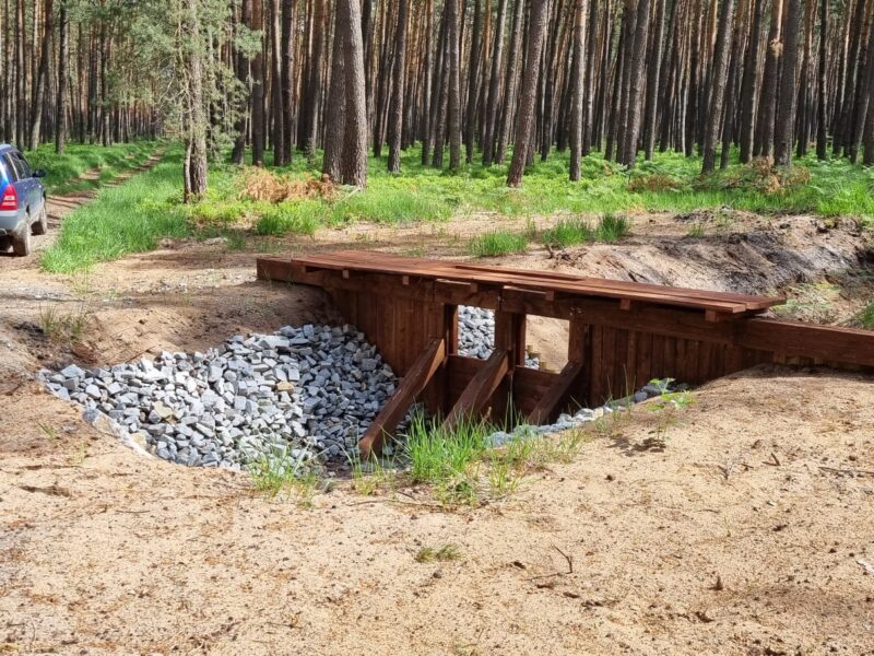 Sluzebnosc drogi lesnej - Nadlesnictwo Trzebnica - foto 3